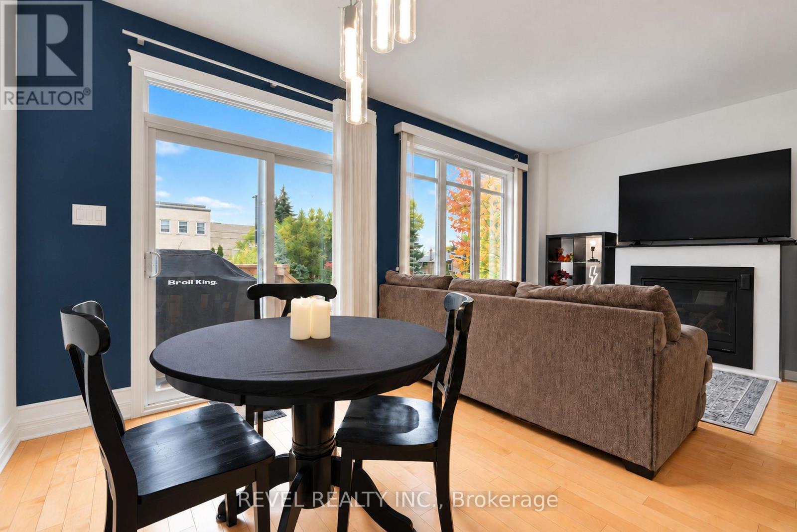 54 ENCORE PRIVATE