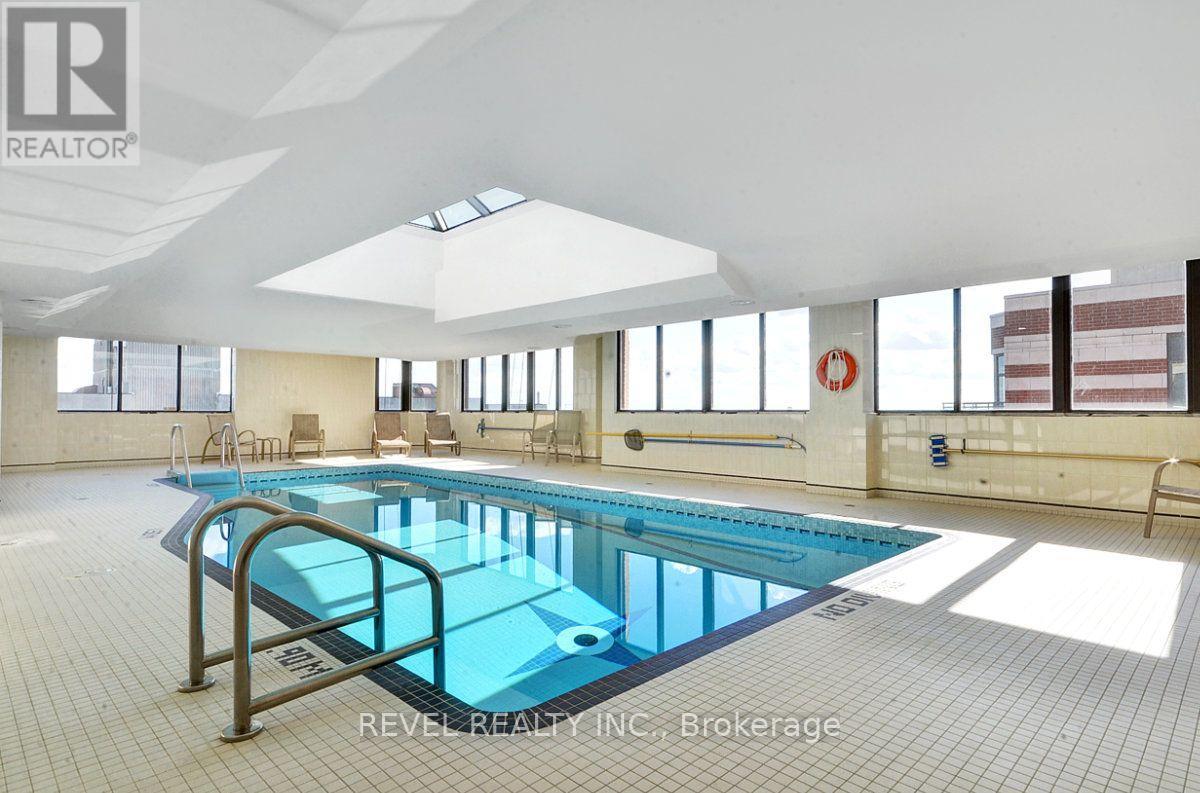 2003 - 556 LAURIER AVENUE W Unit: 2003
