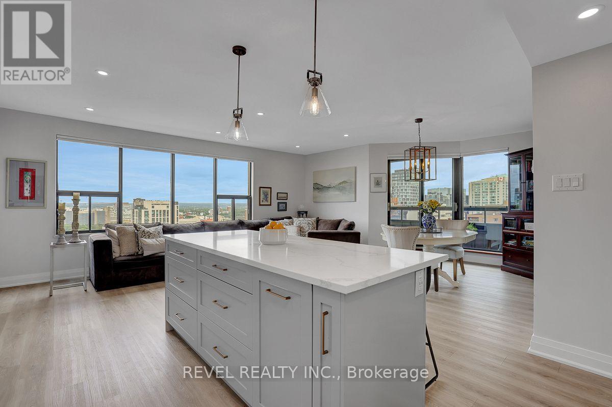 2003 - 556 LAURIER AVENUE W Unit: 2003