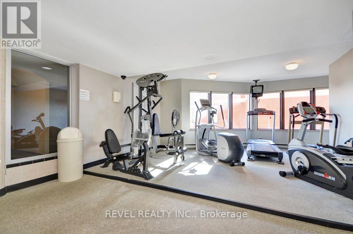 2003 - 556 LAURIER AVENUE W Unit: 2003