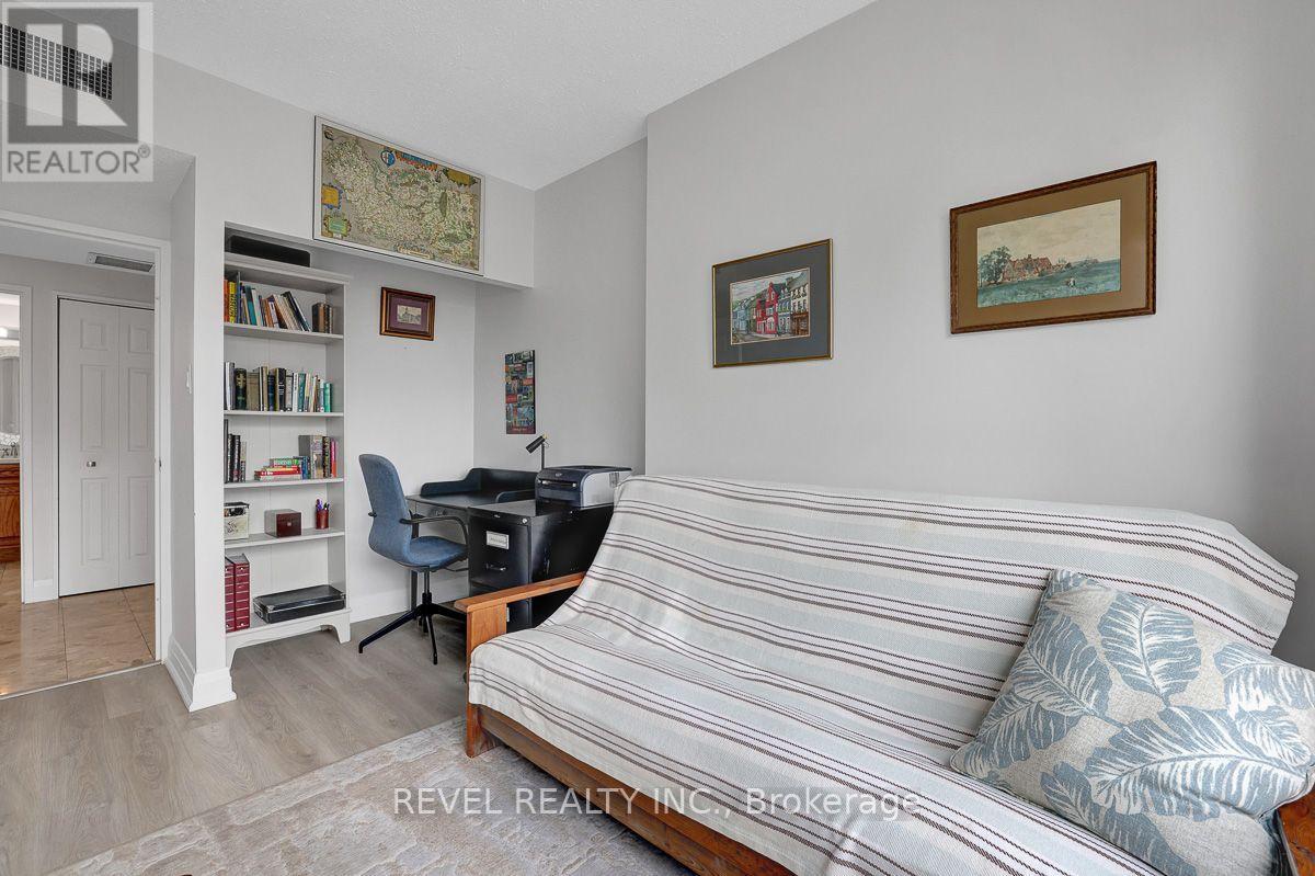 2003 - 556 LAURIER AVENUE W Unit: 2003