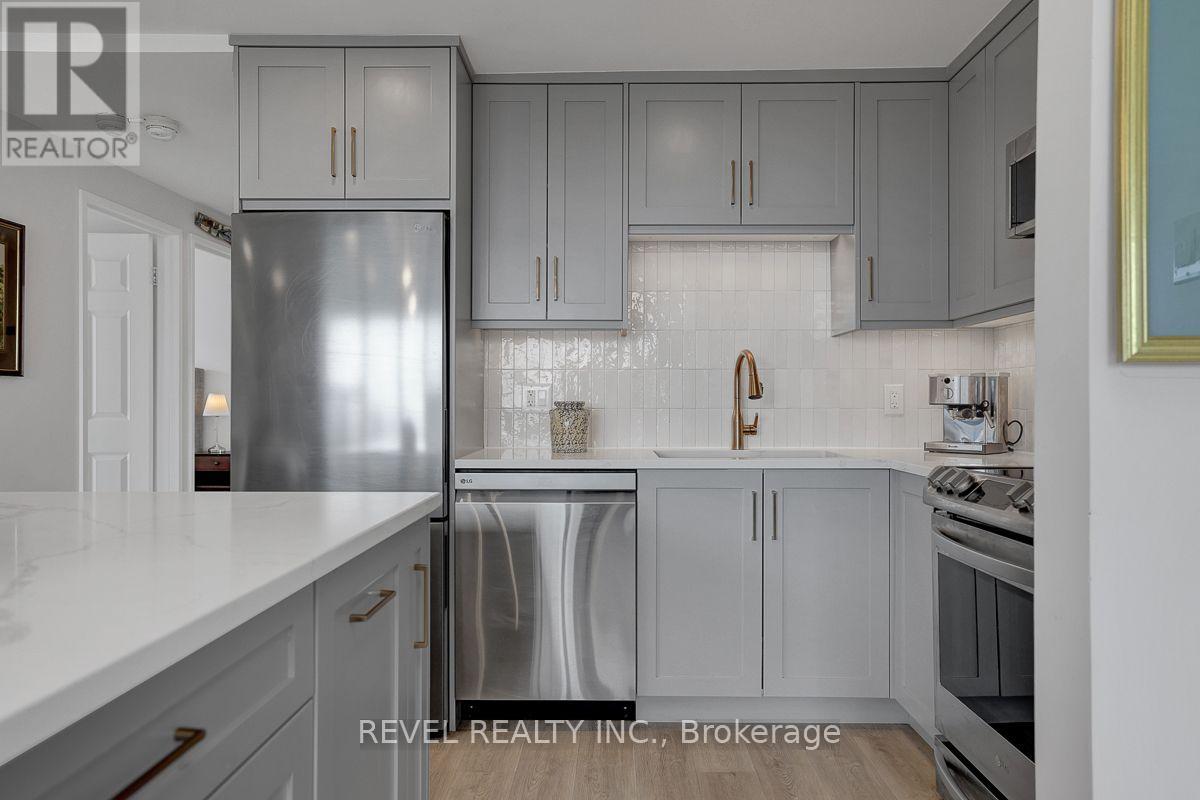 2003 - 556 LAURIER AVENUE W Unit: 2003
