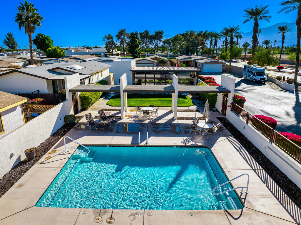 81641 Avenue 48 Street 76