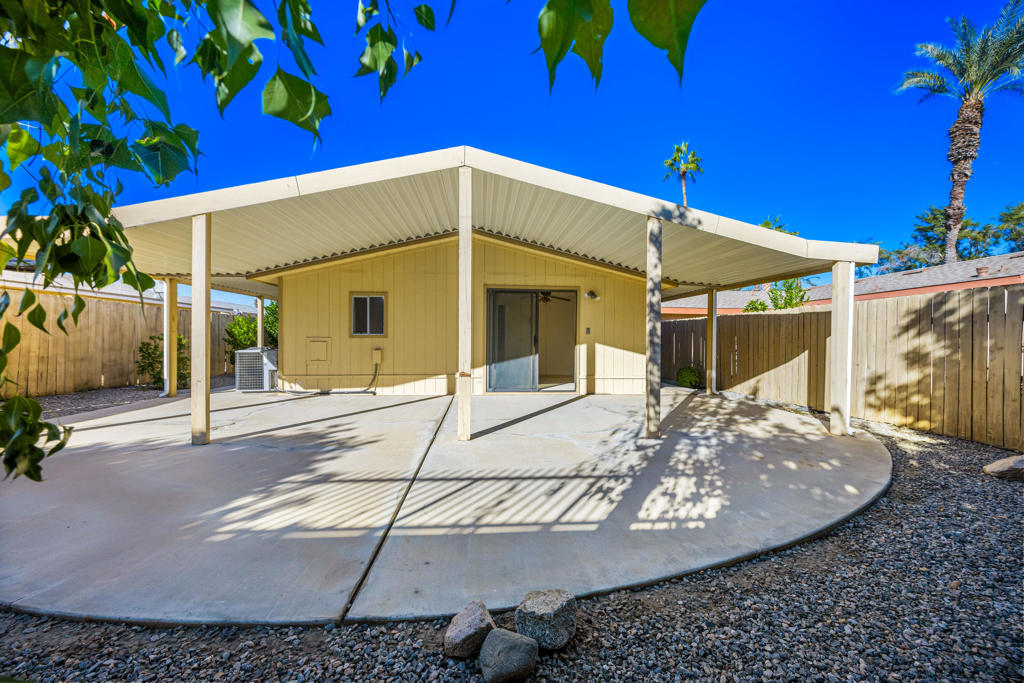 81641 Avenue 48 Street 76