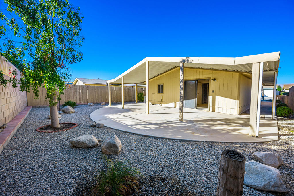 81641 Avenue 48 Street 76