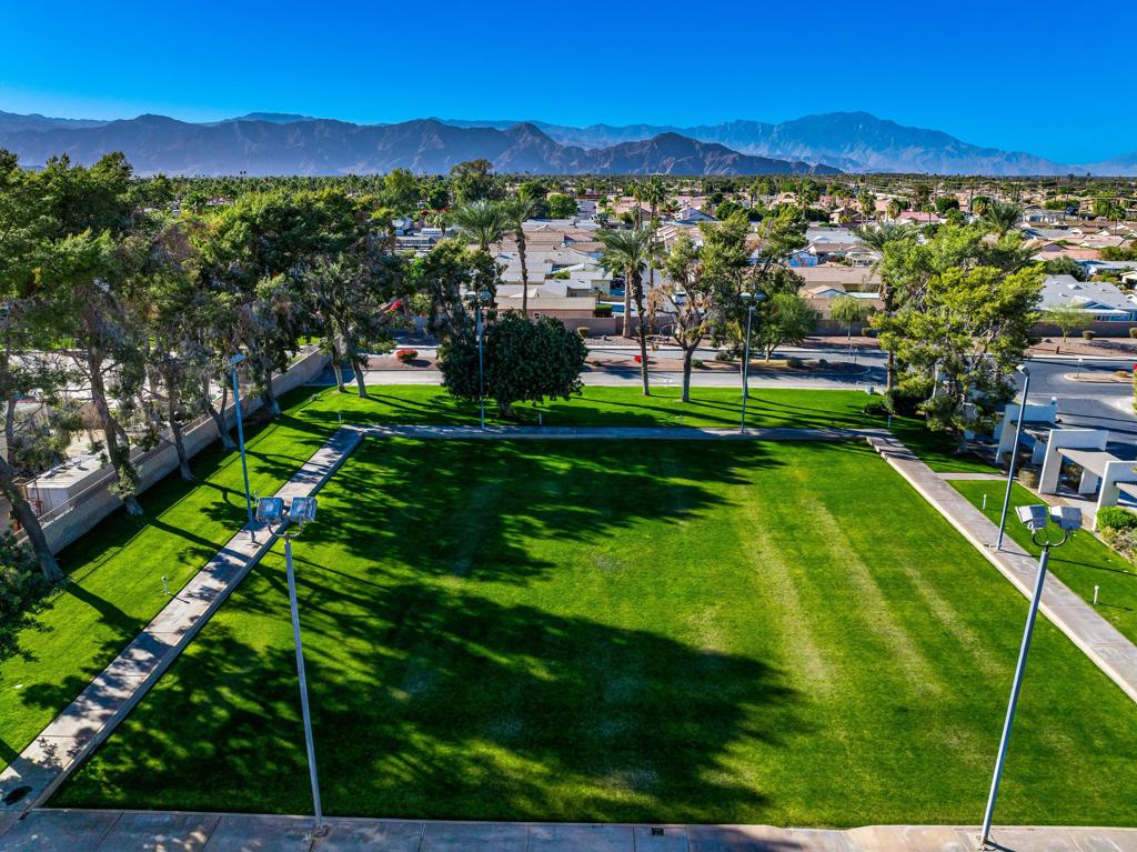 81641 Avenue 48 Street 76