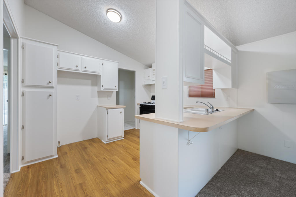 81641 Avenue 48 Street 76