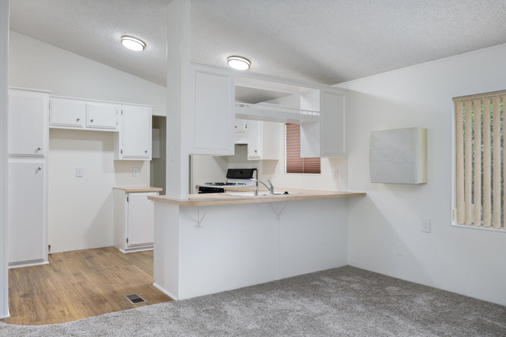 81641 Avenue 48 Street 76