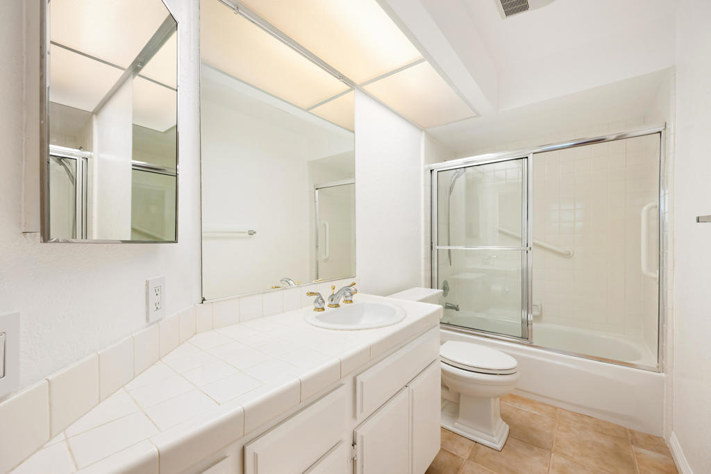 75451 La Cresta Drive