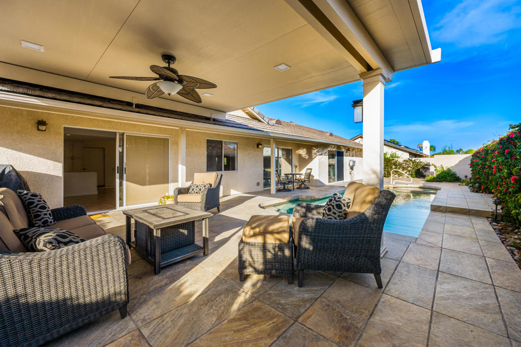 75451 La Cresta Drive