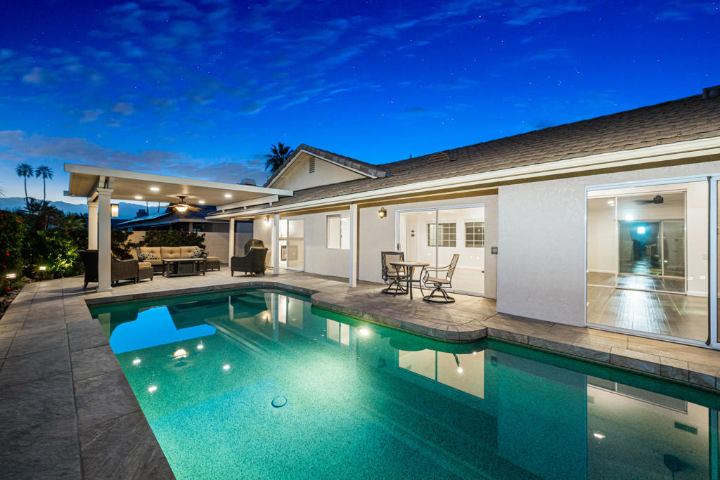 75451 La Cresta Drive