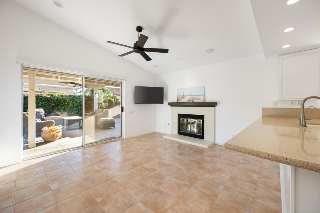 75451 La Cresta Drive