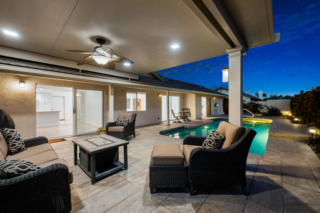 75451 La Cresta Drive