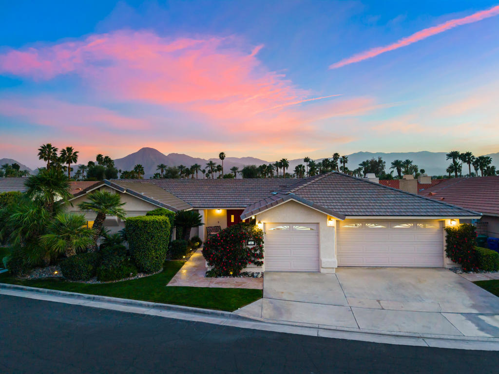 75451 La Cresta Drive