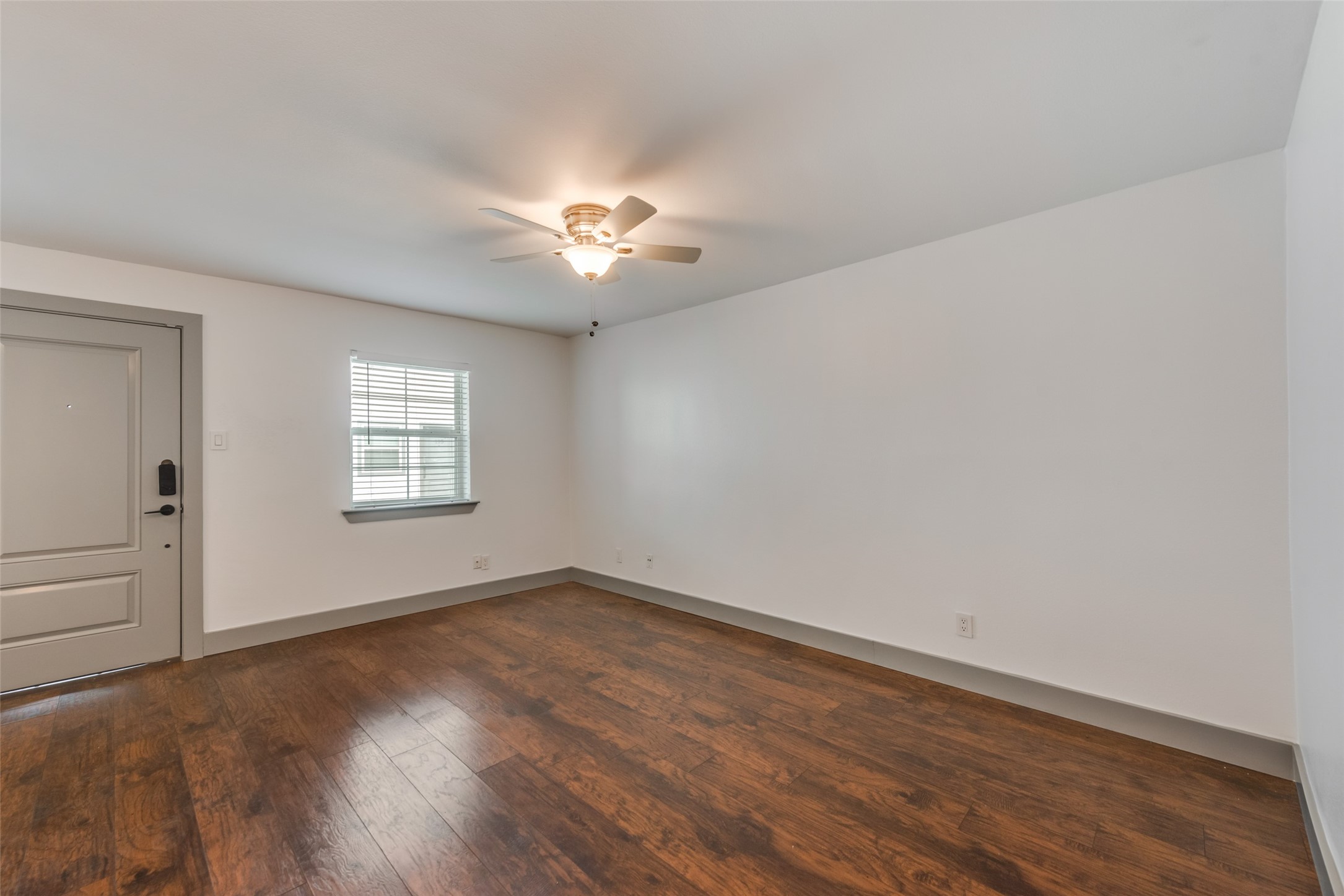 4633 Fairmount Street 208