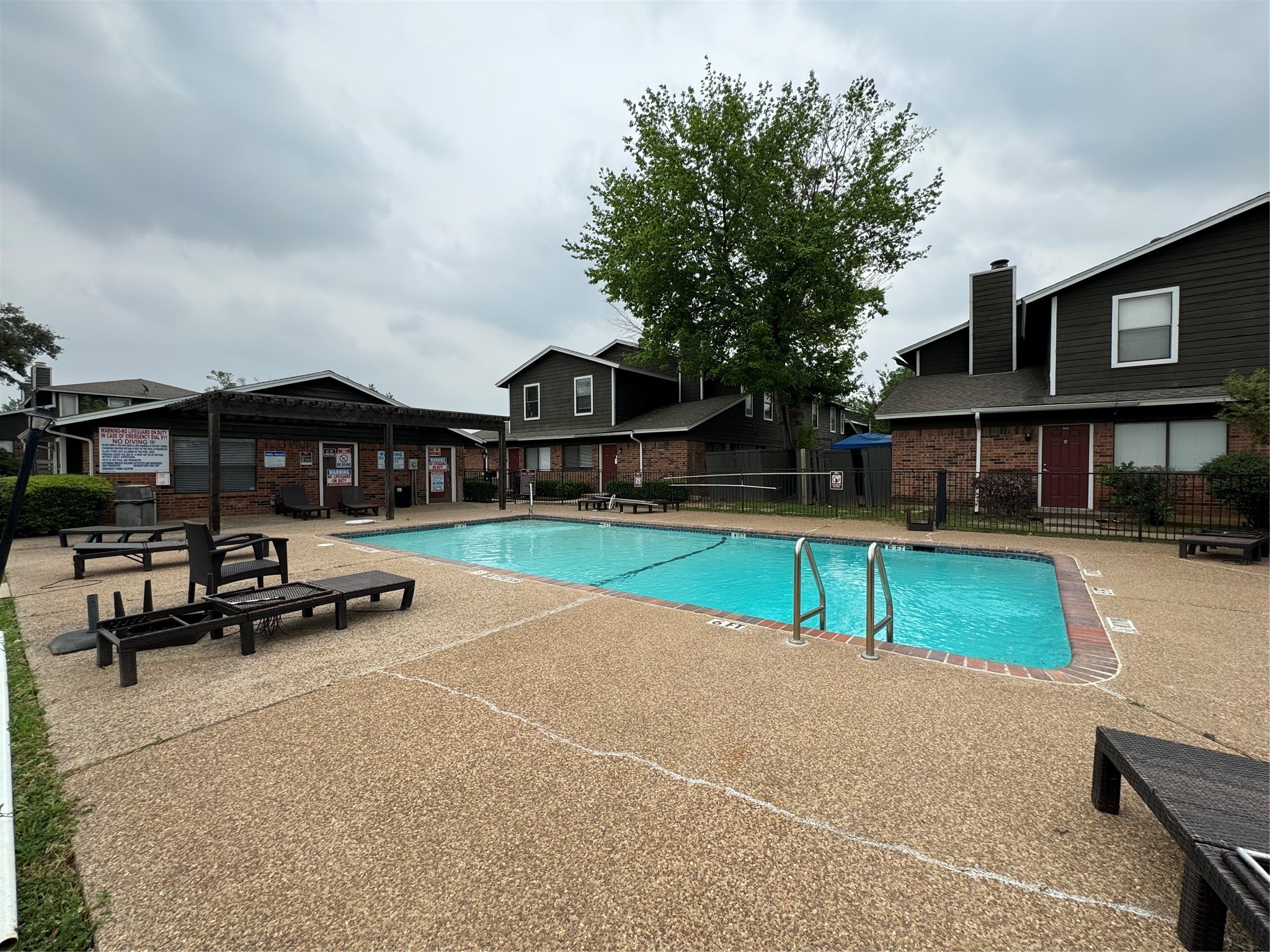 1122 Millview Drive 1406