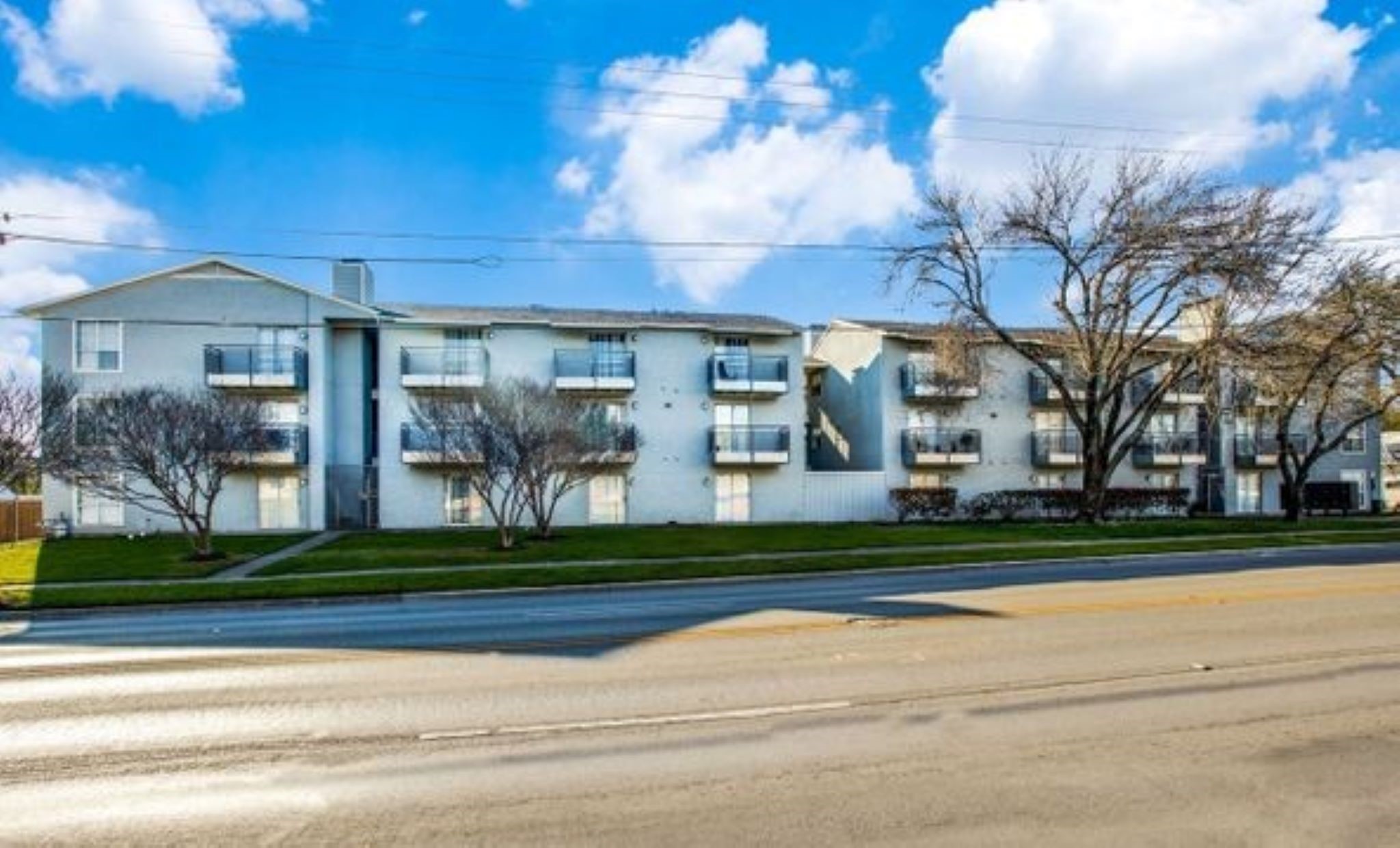 4502 Gaston Avenue 108
