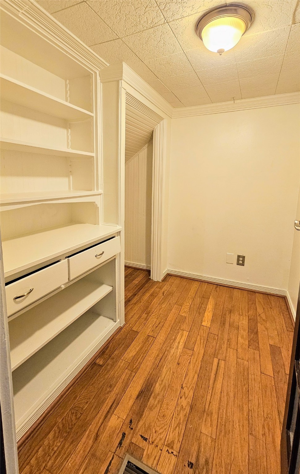 5126 Columbia Avenue