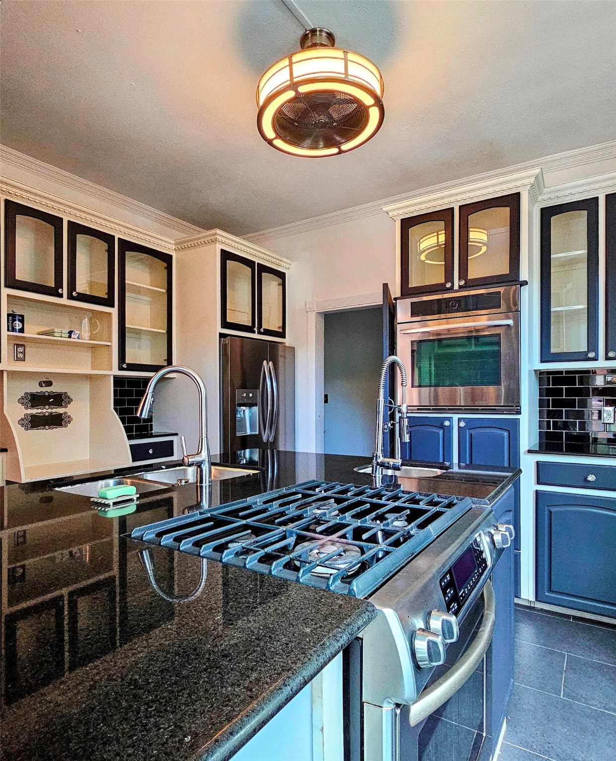 5126 Columbia Avenue