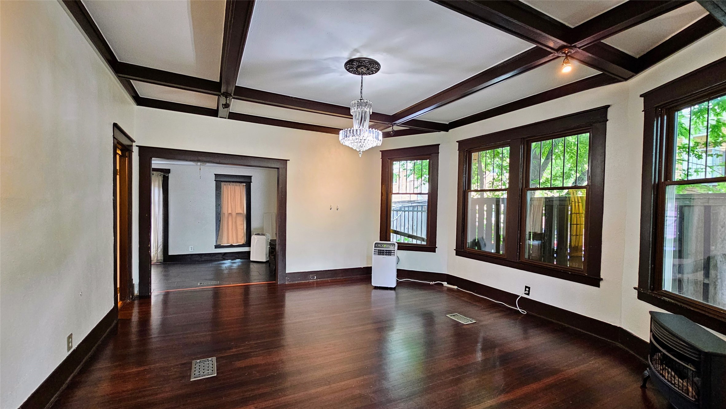 5126 Columbia Avenue