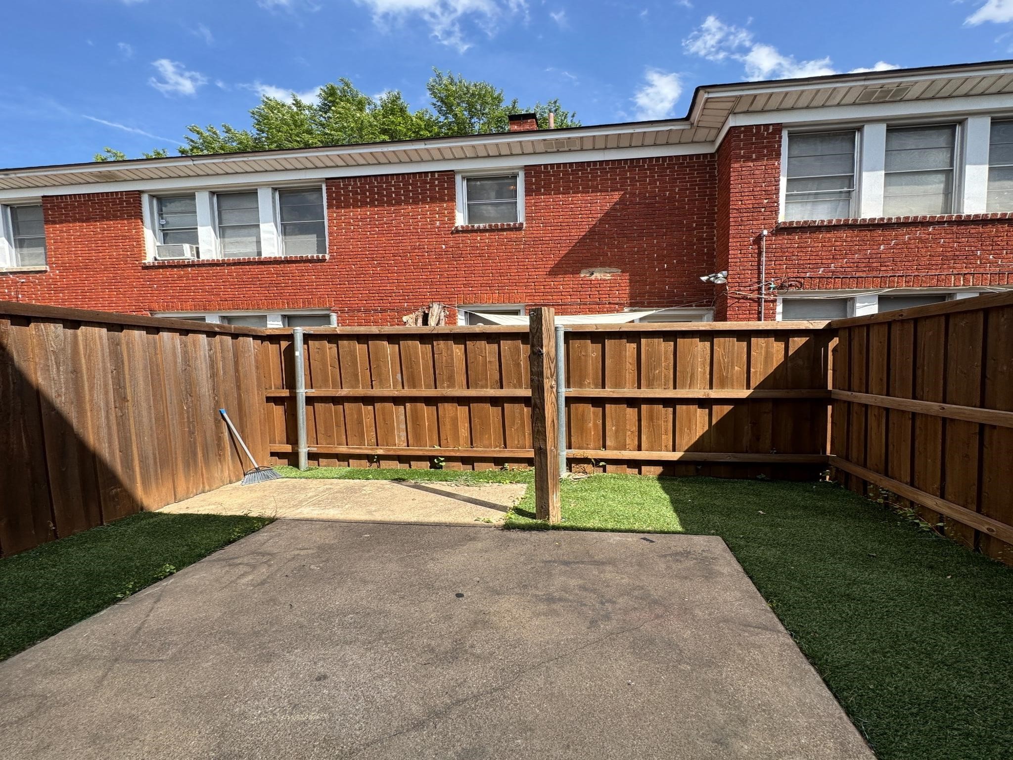 4335 Cedar Springs Road 116