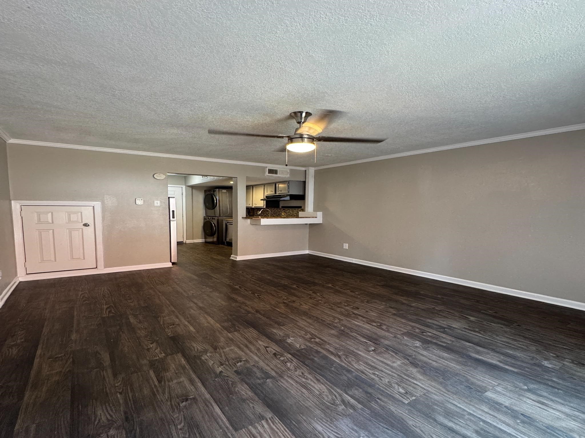 4335 Cedar Springs Road 116