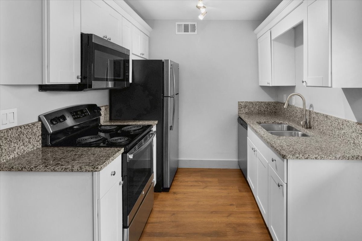 4633 Fairmount Street 115