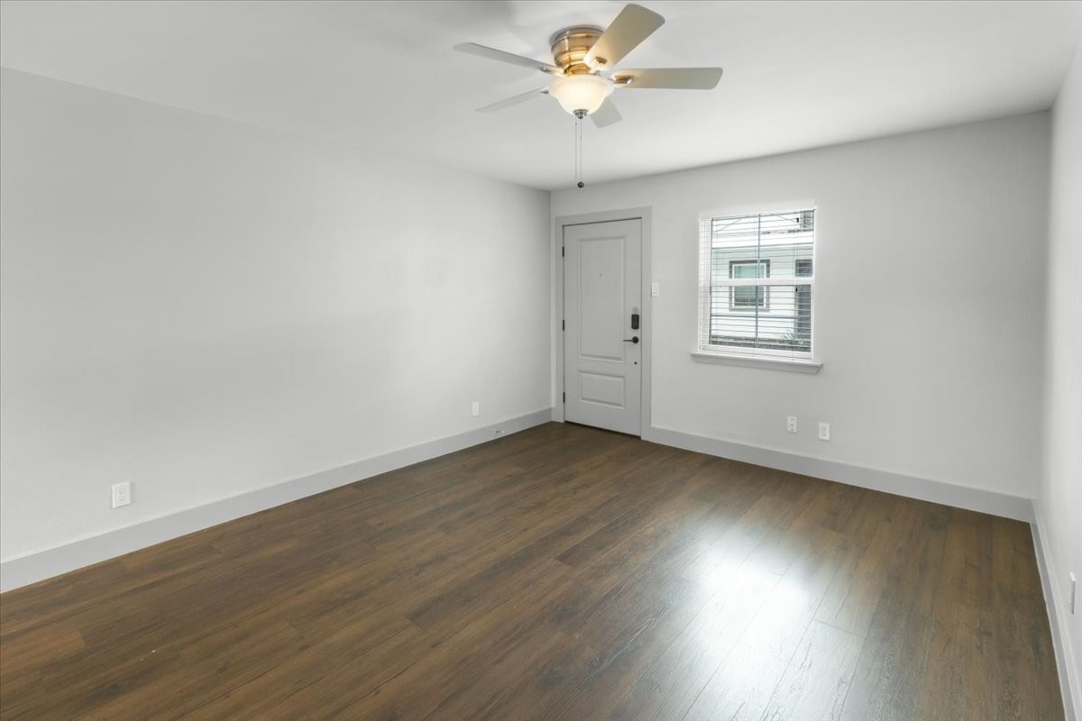 4633 Fairmount Street 115