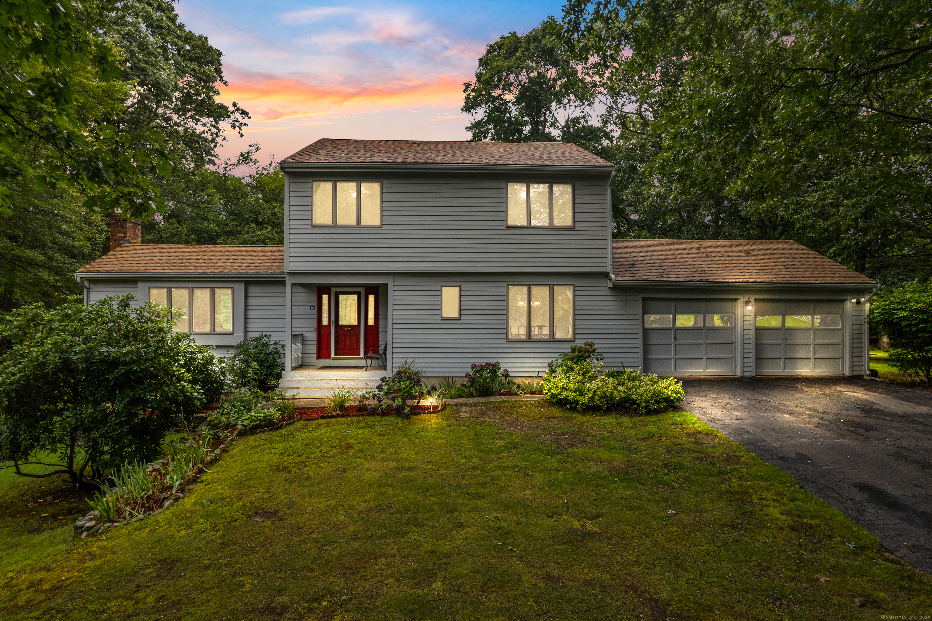 10 Beacon Hill Drive