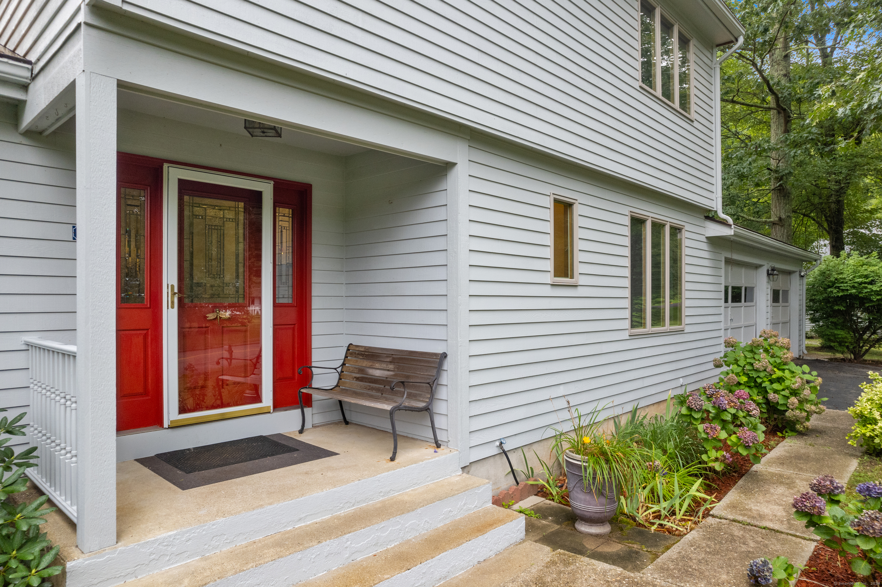 10 Beacon Hill Drive