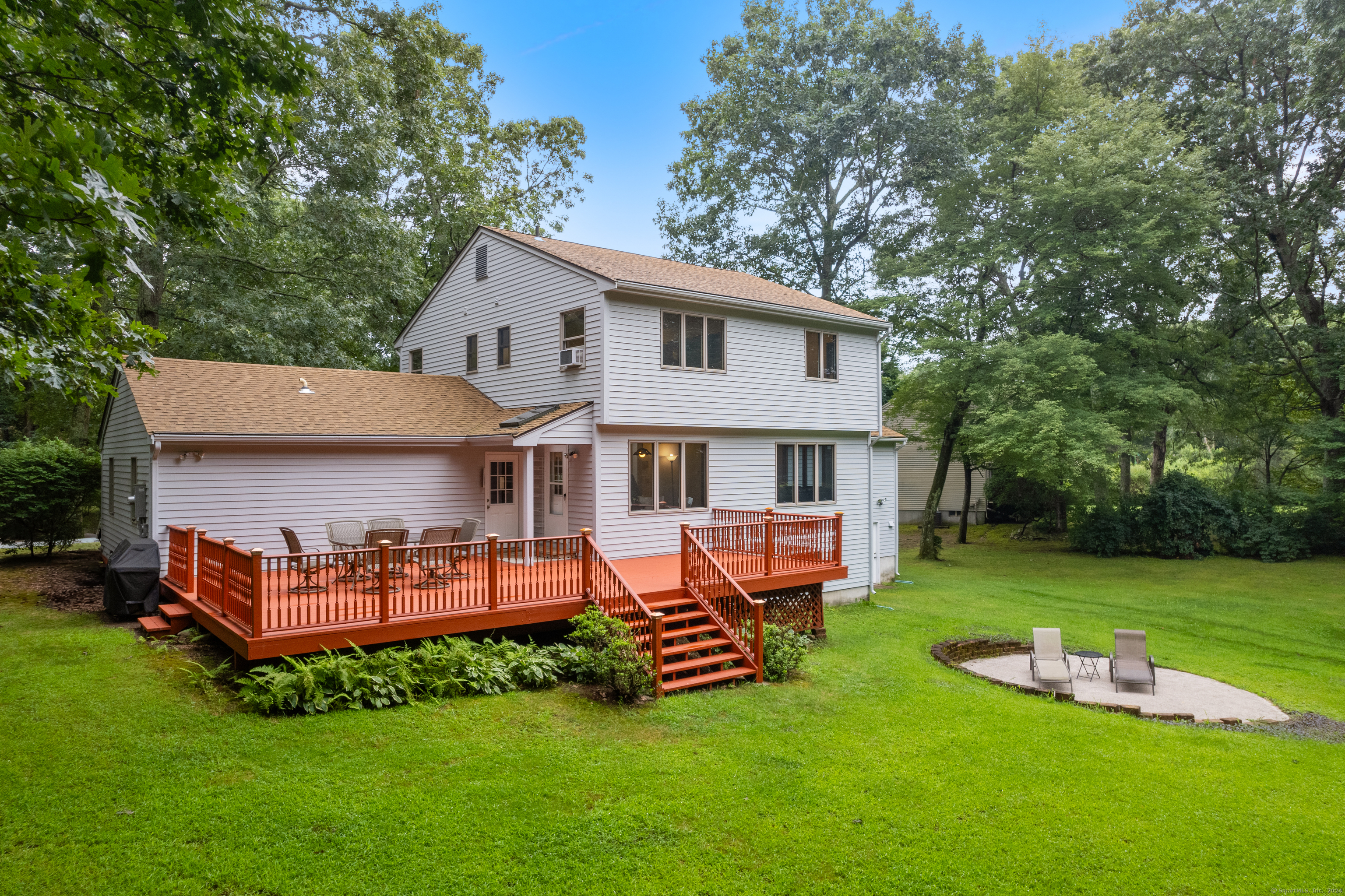 10 Beacon Hill Drive