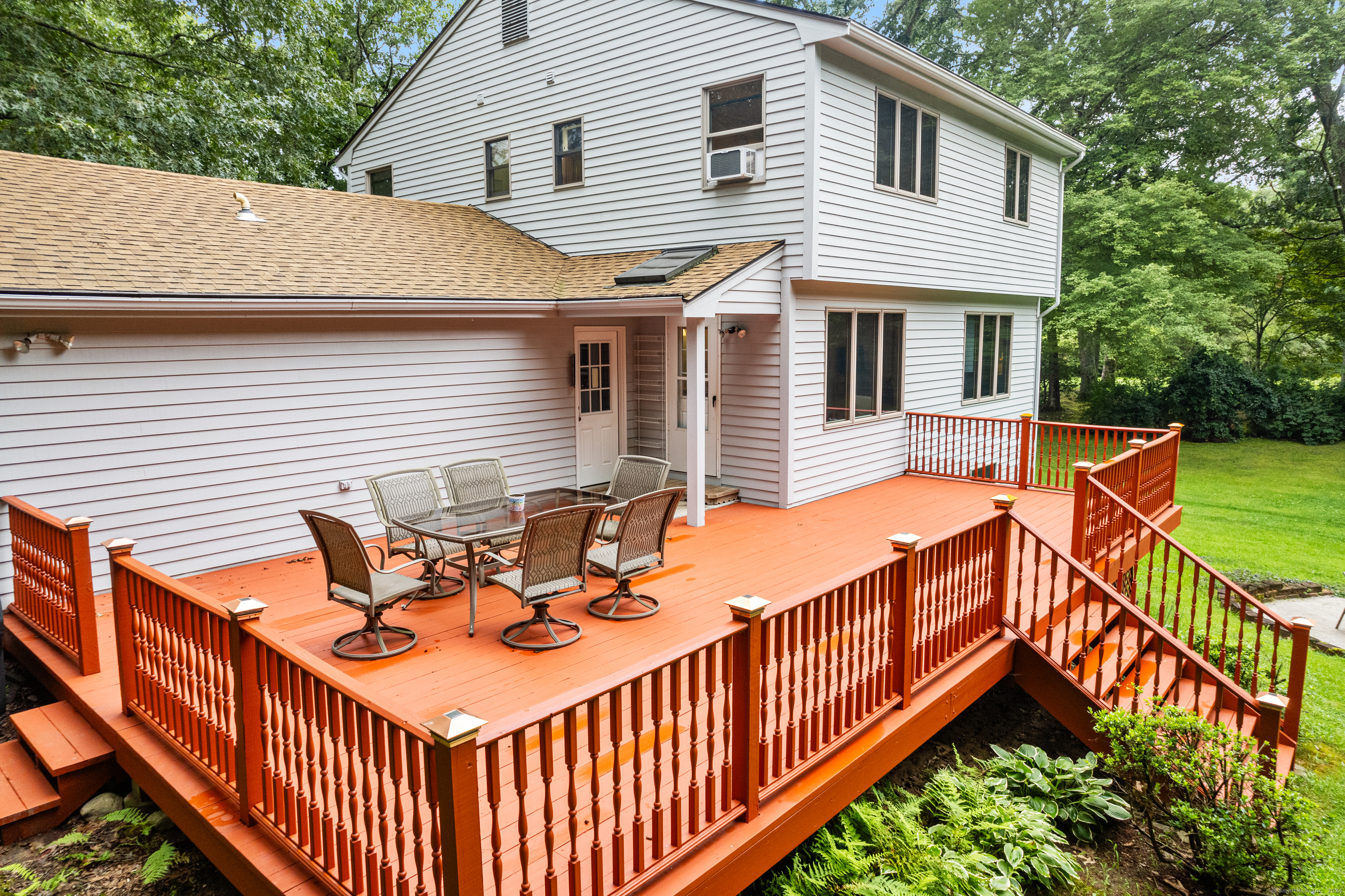10 Beacon Hill Drive