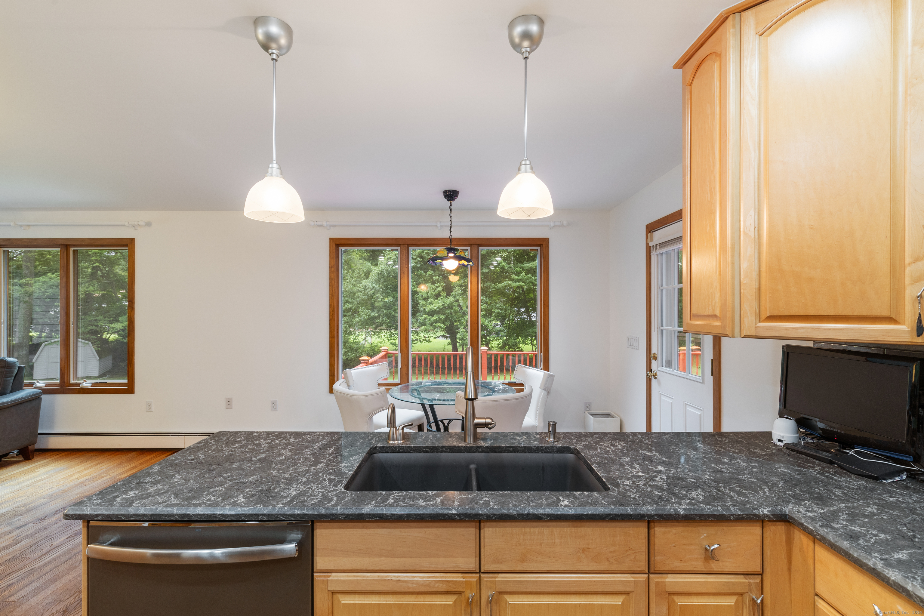 10 Beacon Hill Drive