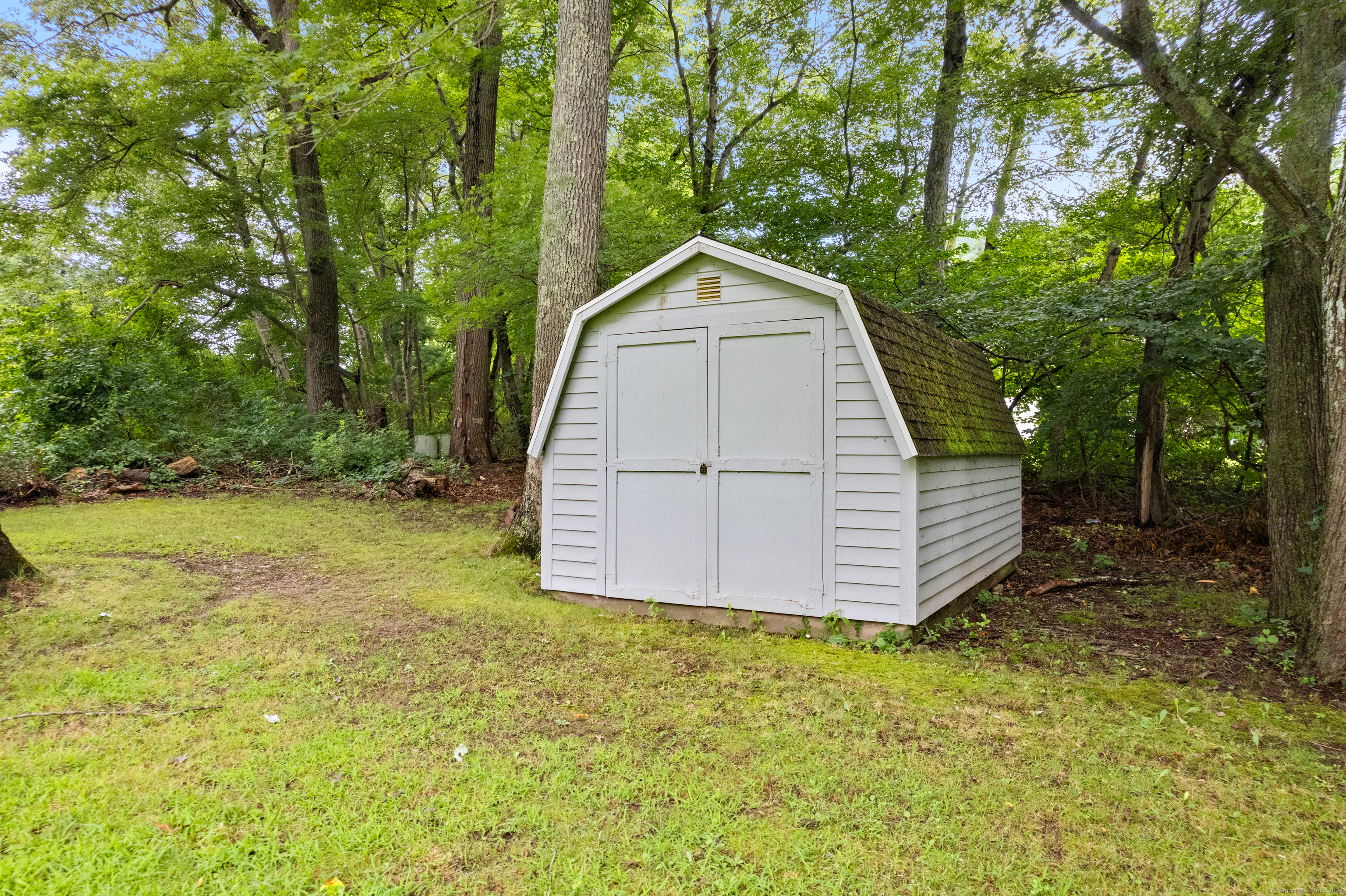 10 Beacon Hill Drive