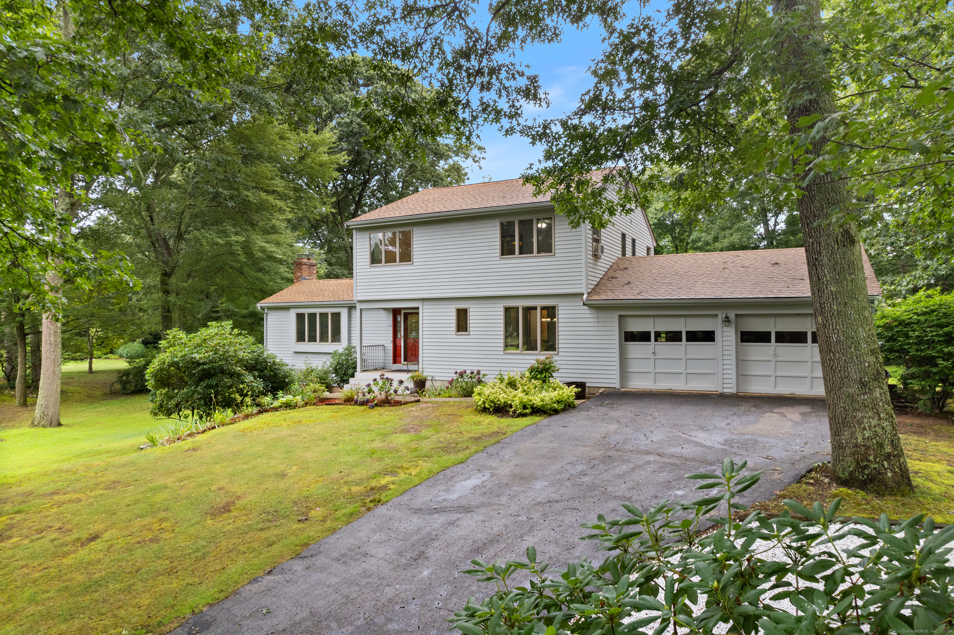 10 Beacon Hill Drive