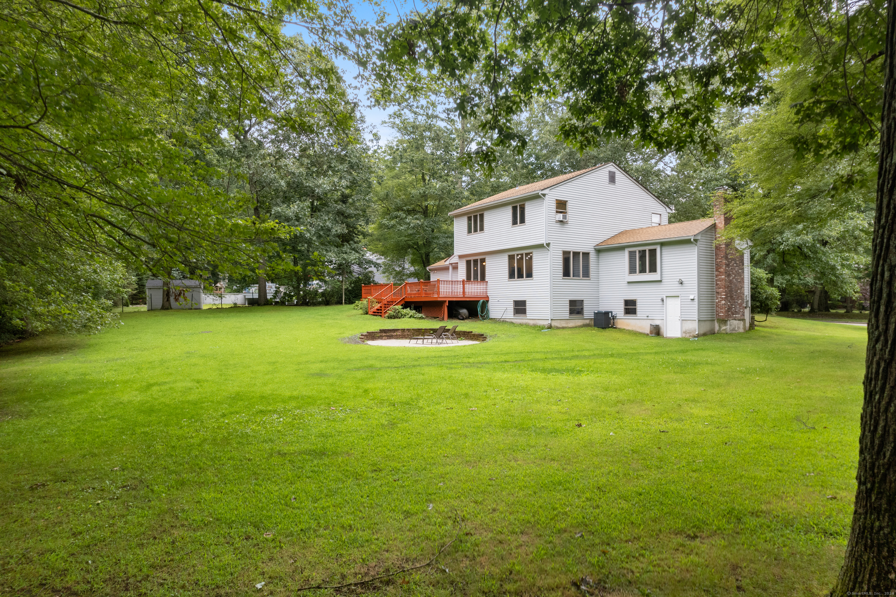 10 Beacon Hill Drive