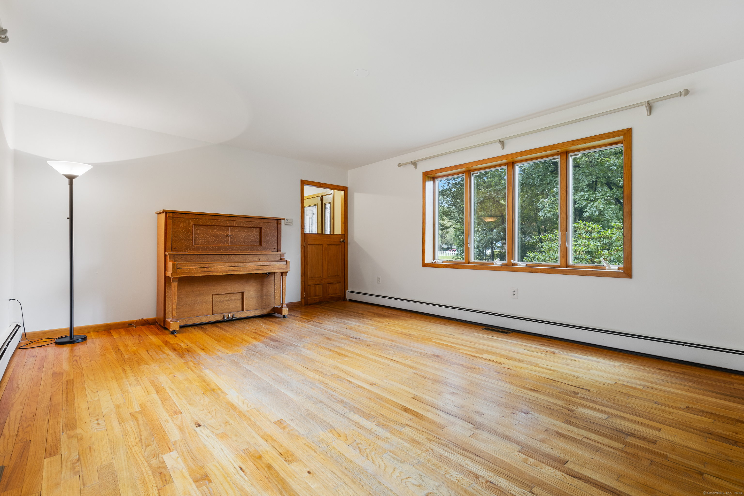 10 Beacon Hill Drive