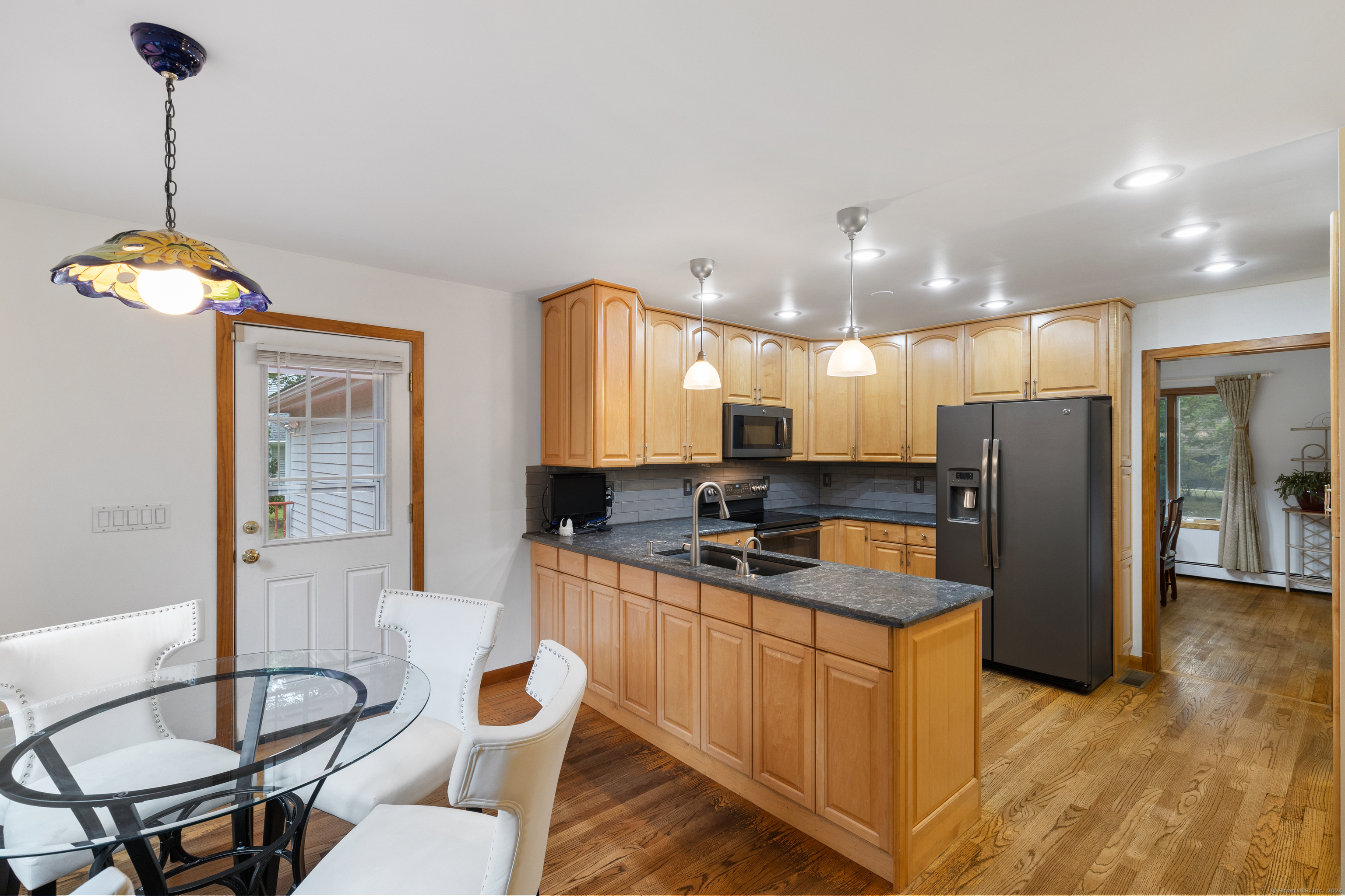 10 Beacon Hill Drive