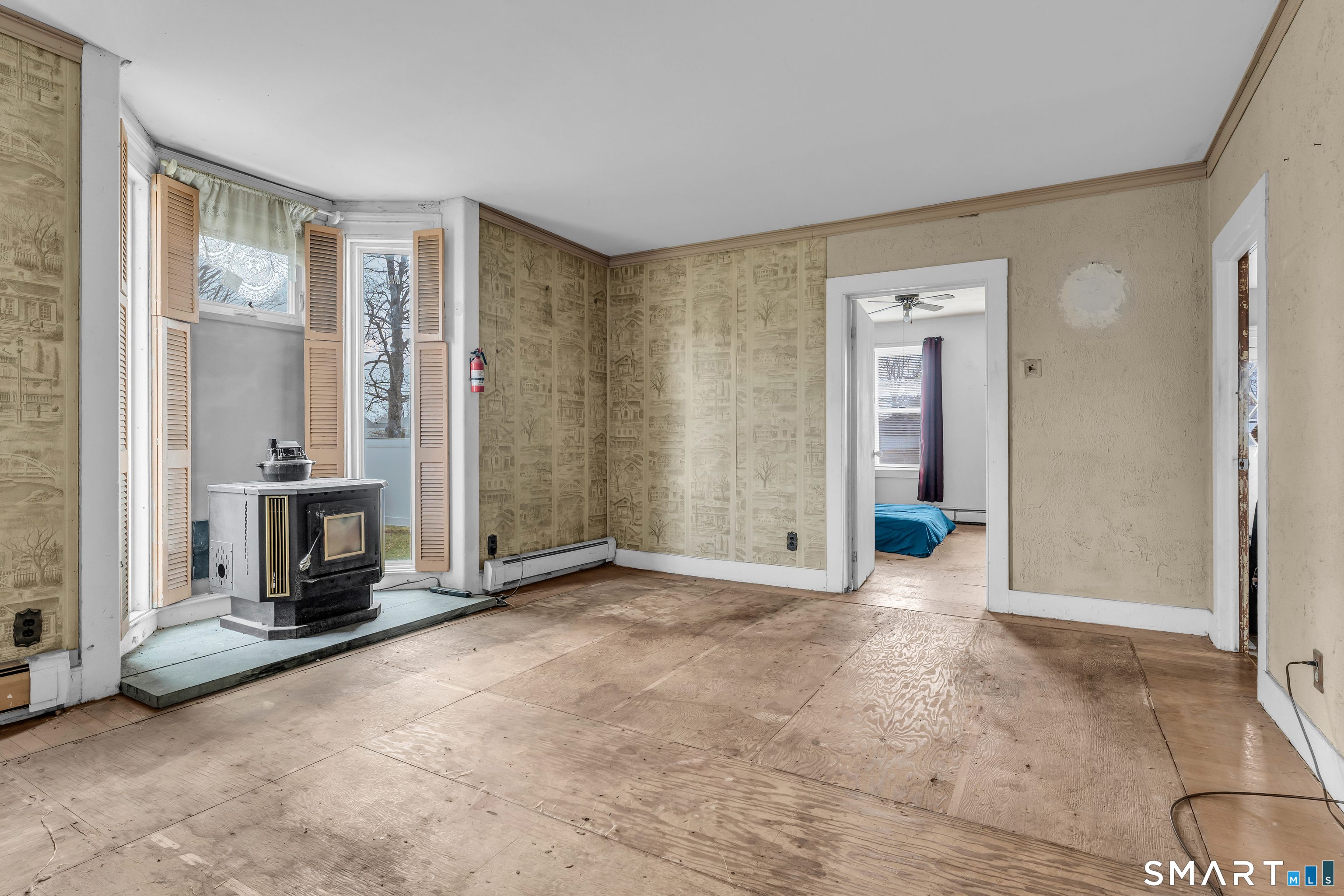 21 North Washington Avenue