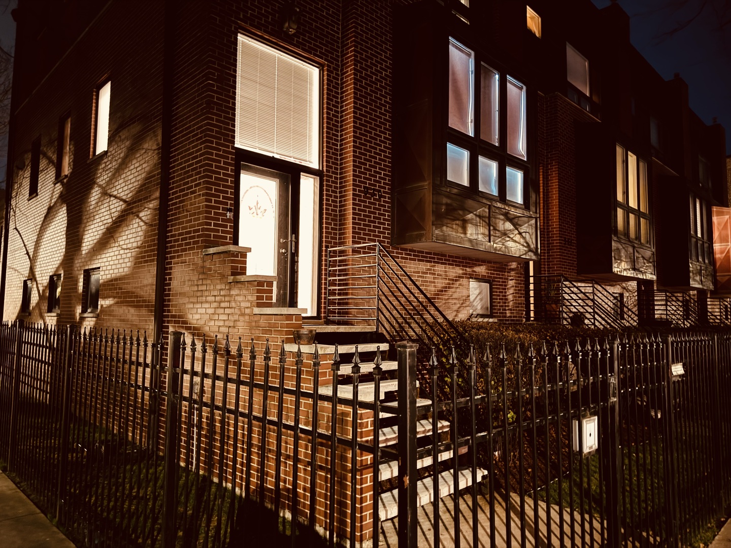 930 E 48th Street