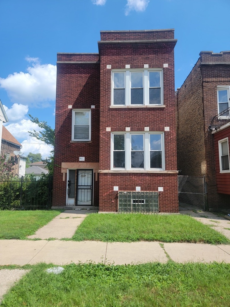 7137 S King Drive Unit: 2