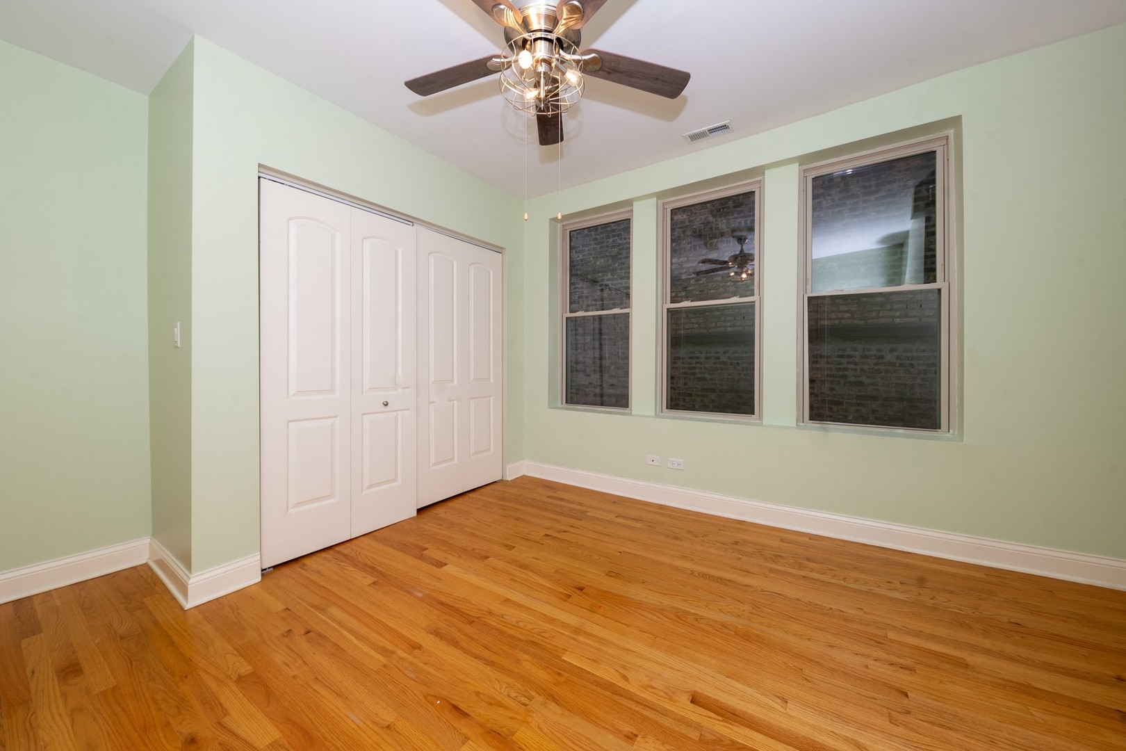 6424 S Woodlawn Avenue Unit: 2