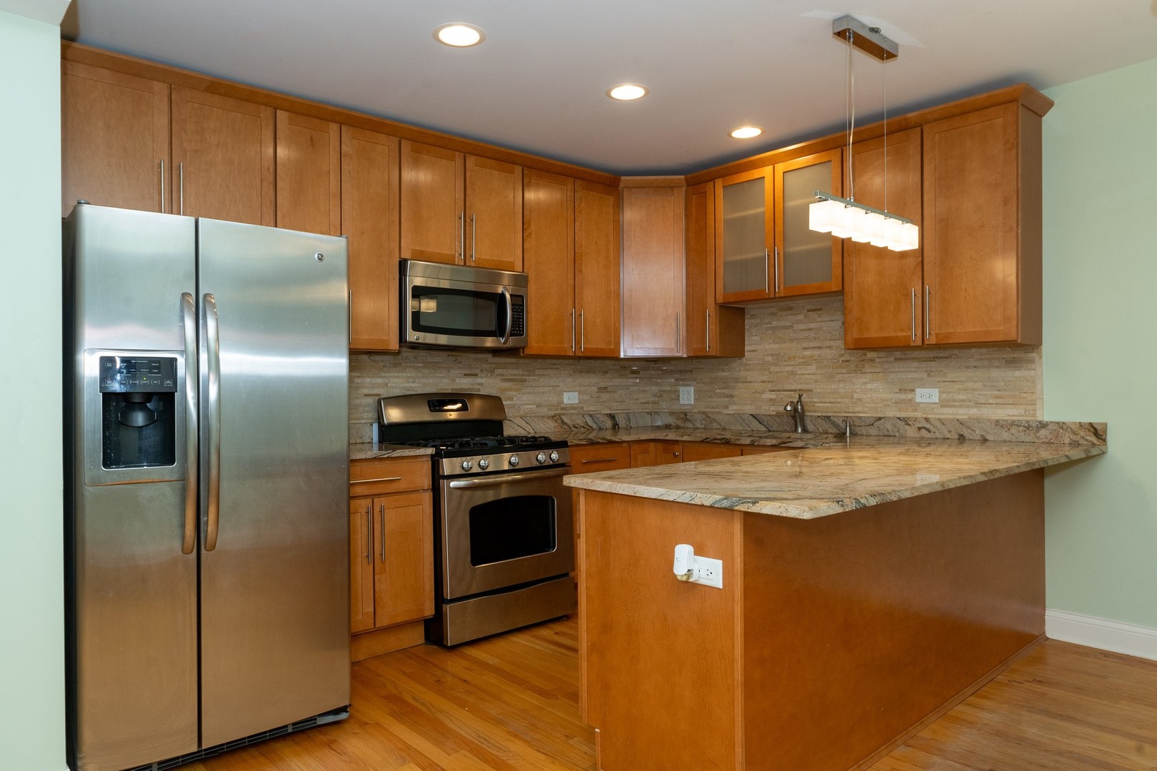 6424 S Woodlawn Avenue Unit: 2