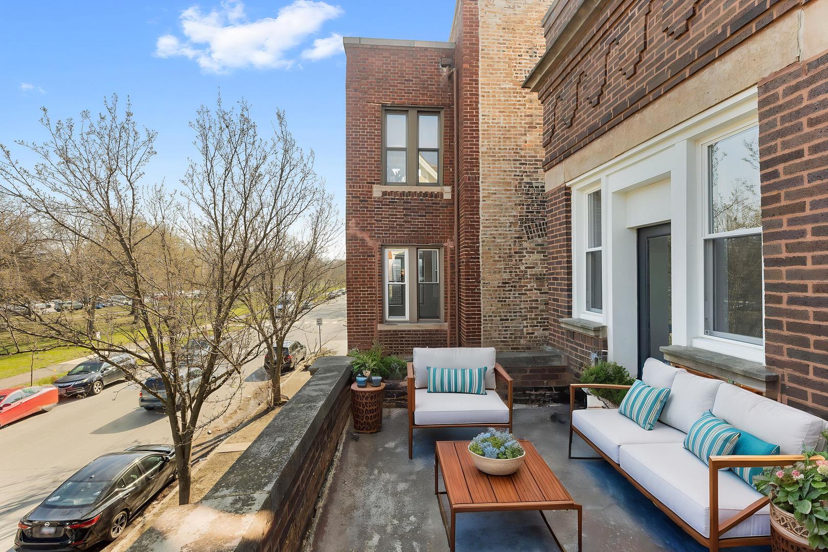 615 E 60th Street