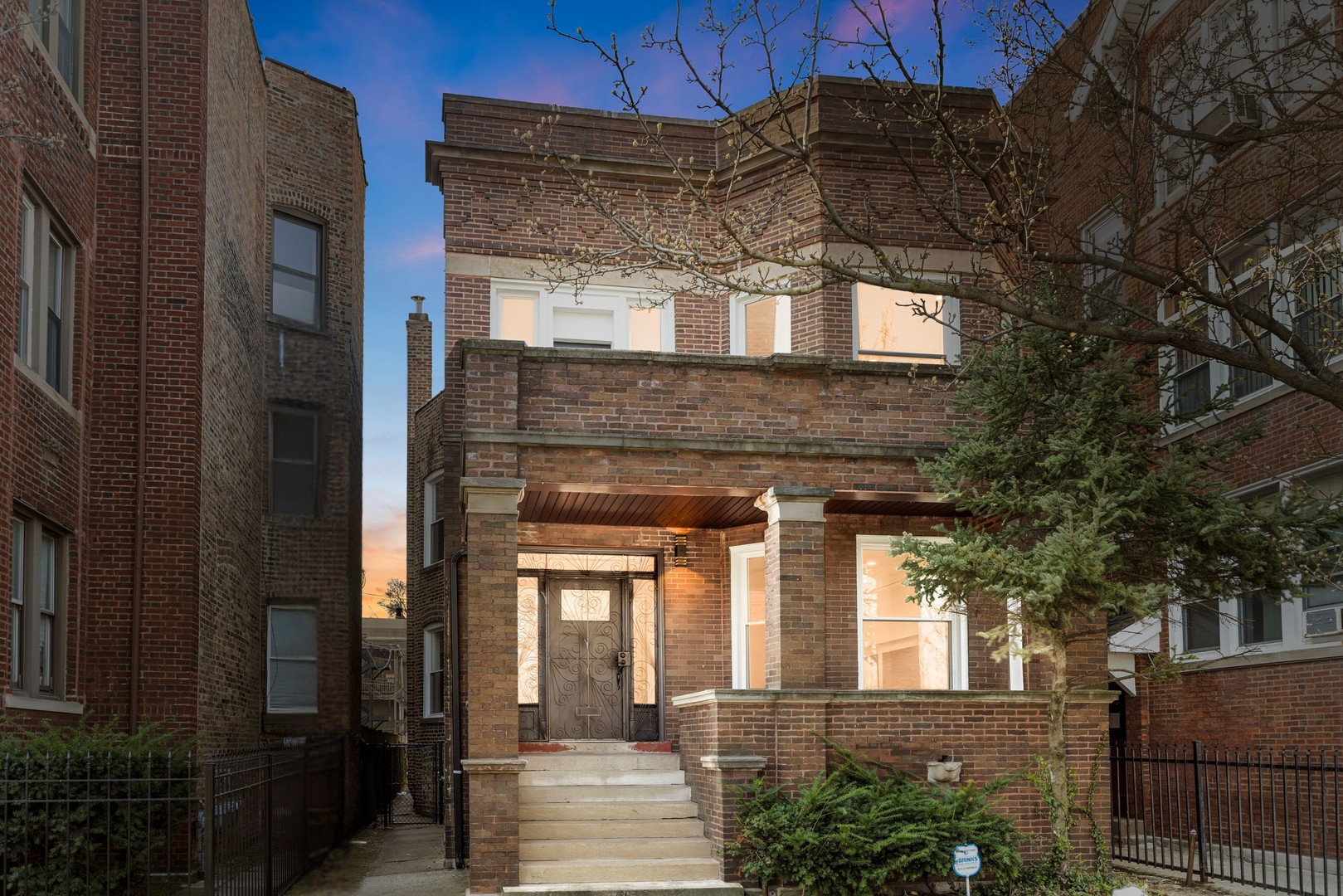 615 E 60th Street