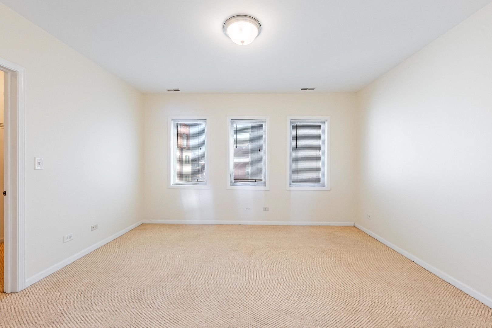 4553 S King Drive
