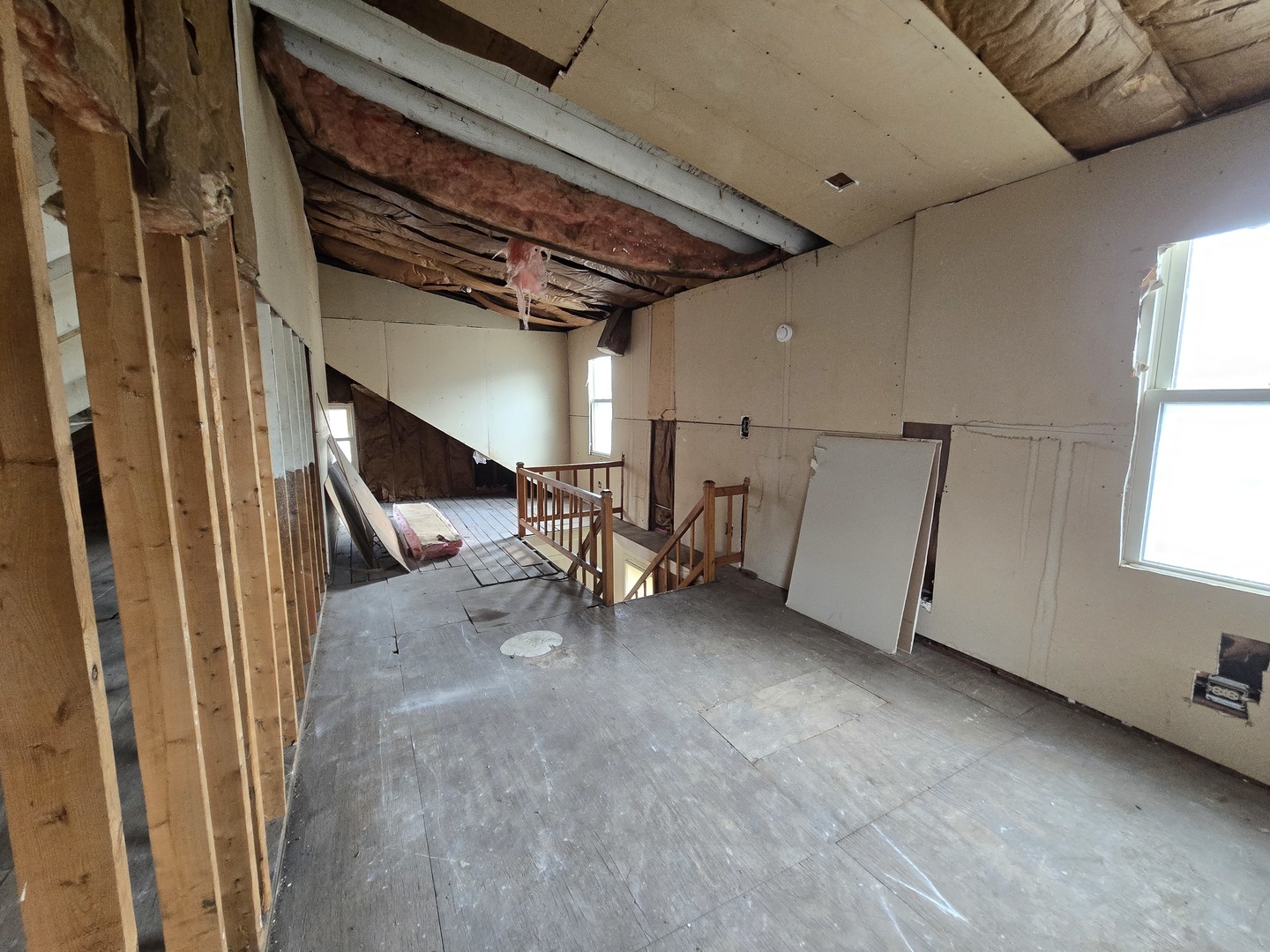 5747 W Superior Street