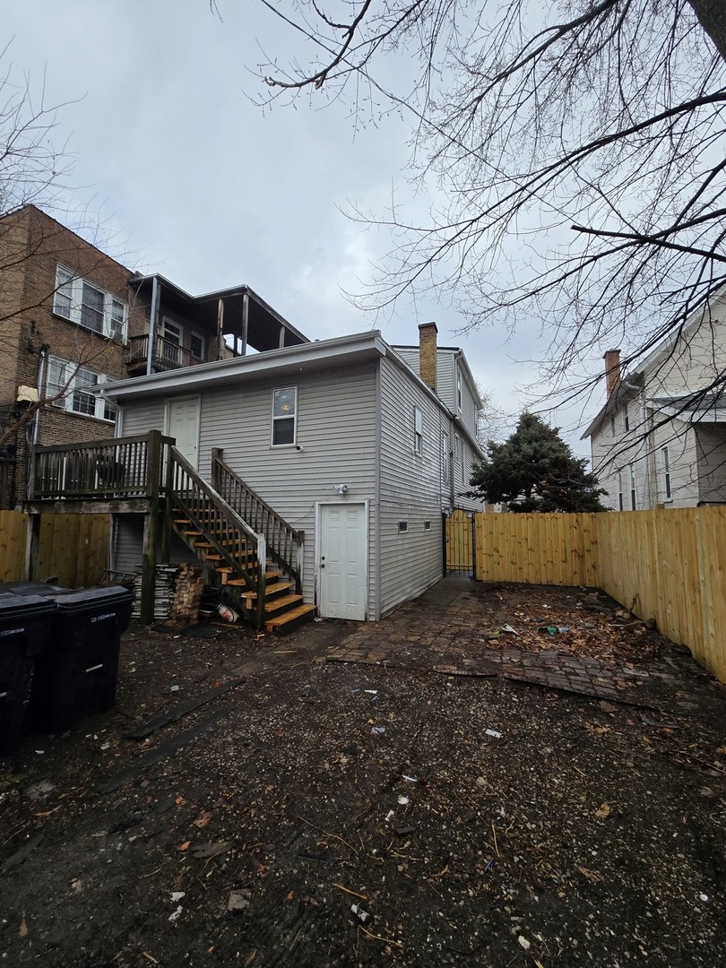5747 W Superior Street