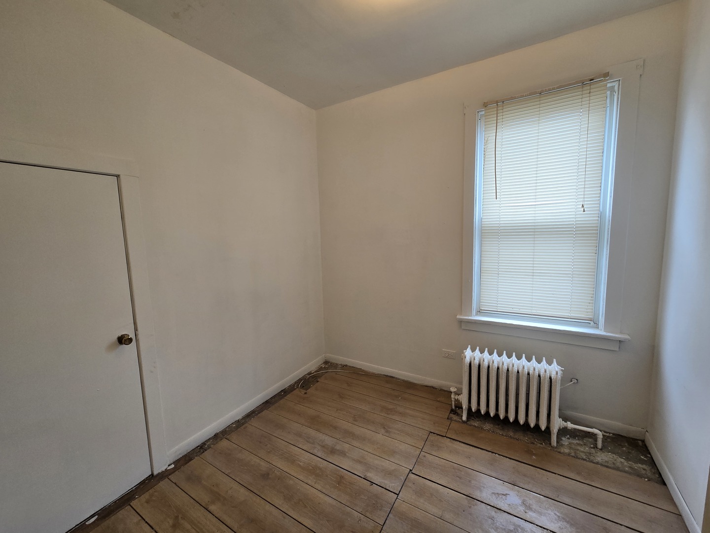 5747 W Superior Street