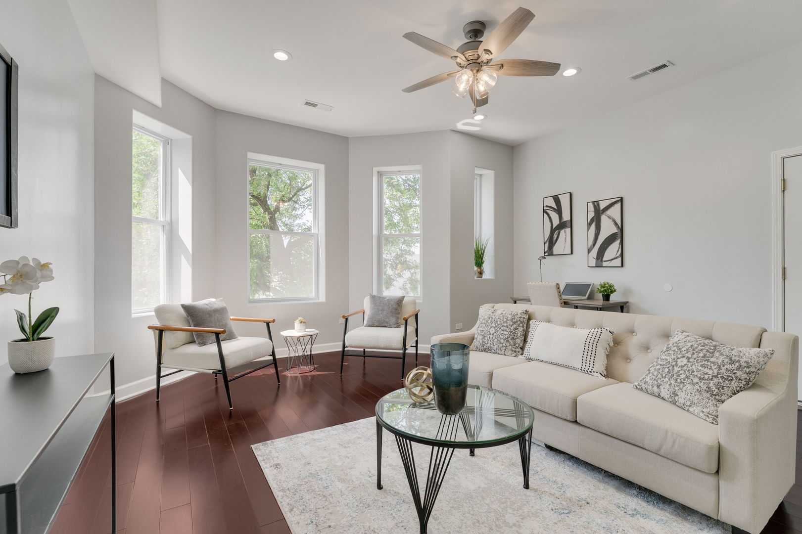 140 W 66th Street Unit: 1F